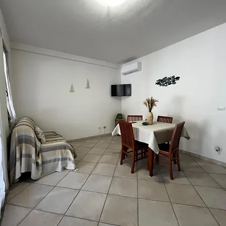 Angolo Di Tibula Apartment *